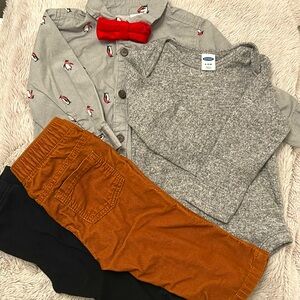 Old Navy 6-12 mths Boy Clothing Bundle of 2 Onesie and 2 Pants